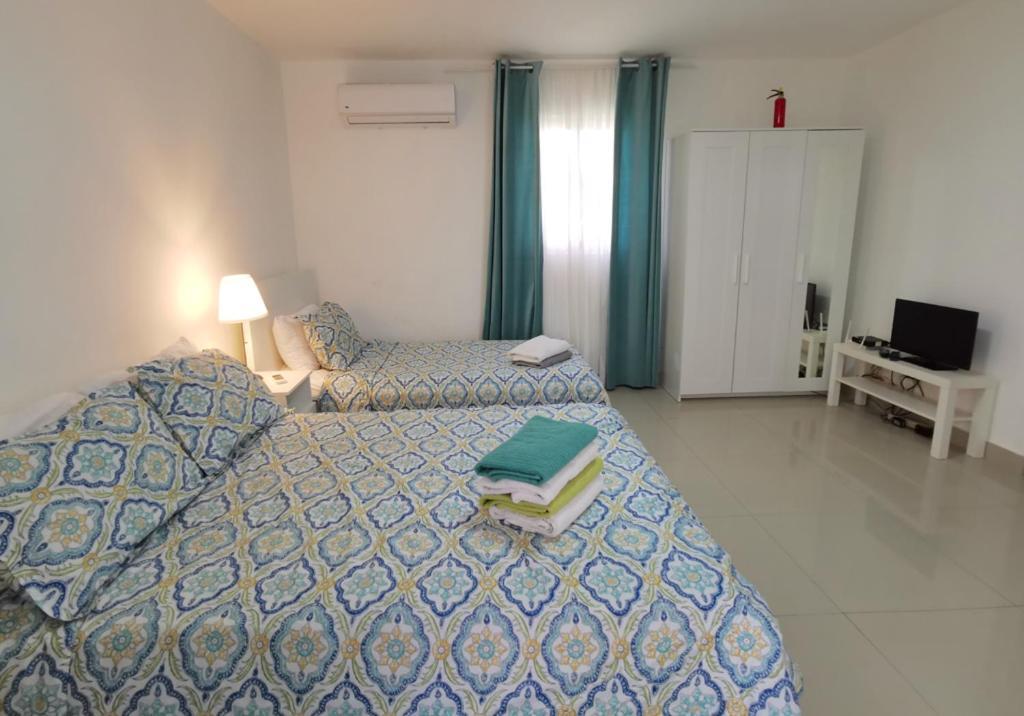 Caribbean Tropicana With Pool - Playa Los Corales Apartahotel