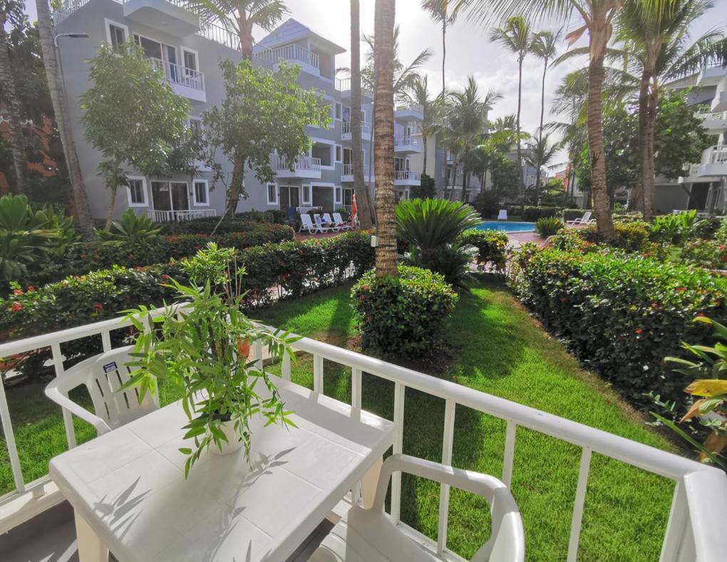 Caribbean Tropicana With Pool - Playa Los Corales Punta Cana