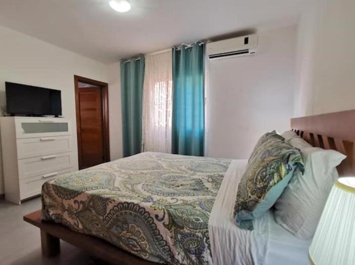 Caribbean Tropicana With Pool - Playa Los Corales Apartahotel 4*